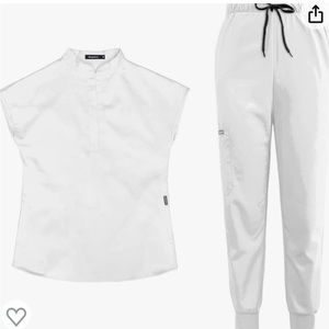 White scrubs. Small size